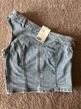 NWT Girls Light Wash Denim H&M One-Shoulder Top size 20